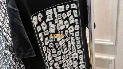 #타지아샵 루이비통 레전더리 트렁크 반팔 티셔츠 1AA4R1 SIZE S M L # 100% 면 검수사진✔ ☆☆☆☆☆