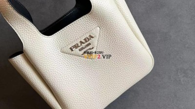 프라다 PRADA 레더 핸드백 미니 가죽 토트백 1BA349 SIZE 18*15.5*10cm 검수사진 ☆☆☆☆☆ #vvip공장