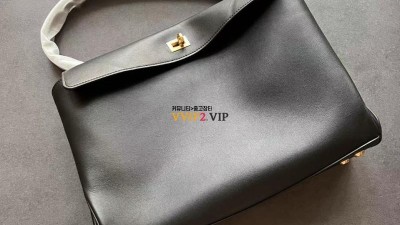 발렌시아가 BALENCIAGA 로데오백 미디엄 숄더백 블랙 7897722AA4V1000 [사이즈] L35 x H23.3 x W10.9cm 검수사진 #vvip공장