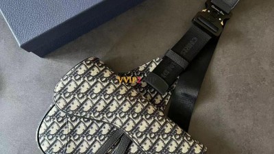 디올 DIOR 옴므 오블리크 새들백 크로스바디백 [사이즈] 28*20*5cm 검수사진 #vvip공장