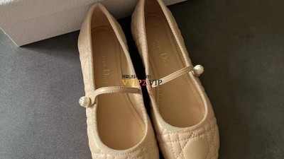 디올 DIOR 까나쥬 발레리나 메리제인 KCB860CQC SIZE 35~40 검수사진