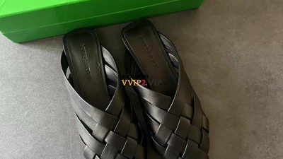 보테가베네타 BOTTEGA VENETA 23 여성 뮬 슬리퍼 검수사진