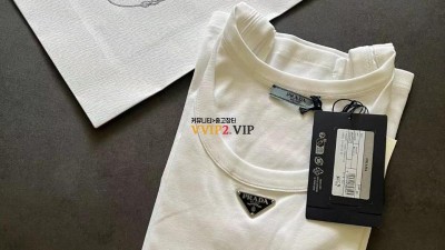 프라다 PRADA 삼각로고 코튼 민소매 나시 베스트 SIZE 36 38 40 검수사진