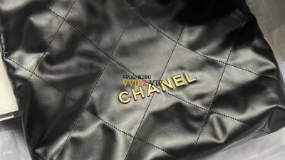 샤넬 CHANEL 22백 블랙 금장 스몰 AS3260 [사이즈] 35x37x7cm 검수사진 #지존샵