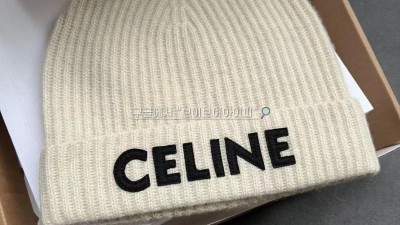 셀린느 CELINE 비니 리브드 울 2A674439F 검수사진