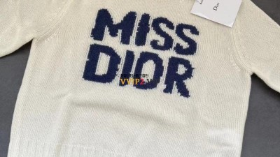 디올 DIOR 모티브 에크루 캐시미어 실크 니트 스웨터 454S57AM103_X5805 [사이즈] 36 38 40 검수사진 #타지아