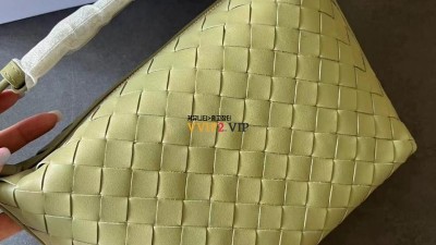 보테가베네타 BOTTEGA VENETA 월리스 가죽 토트백 [사이즈] 20x13x9.5cm 검수사진 #vvip공장