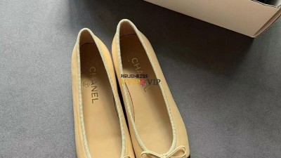 11번, 12번 사진 참고 바닥깨진거 아닙니다.닦았어요!!! 샤넬 CC 로고 투톤 발레리나 플랫 슈즈 G02819 검수사진 #차차샵