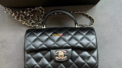 샤넬 CHANEL 뉴미니 램스킨 샴페인골드 탑핸들 플랩백 AS2431 [사이즈] 20x13cm 검수사진 #vvip공장