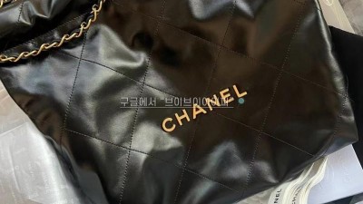 샤넬 CHANEL 22백 블랙 금장 스몰 AS3260 [사이즈] 35x37x7cm 검수사진 #지존샵