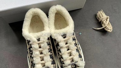디올 시어링 워크앤디올 플랫폼 스니커즈 로우 탑 Dior 오블리크 퍼 운동화 검수사진