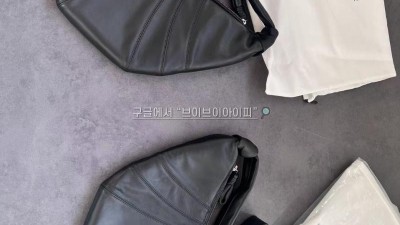 LEMAIRE 르메르 24FW MEDIUM CROISSANT BAG BG0001 LL0018 999 미디움 크루아상 백 [사이즈] 미듐 22*47cm 검수사진 #vvip공장