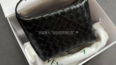 보테가베네타 BOTTEGA VENETA 월리스 가죽 토트백 [사이즈] 20x13x9.5cm 검수사진 #vvip공장