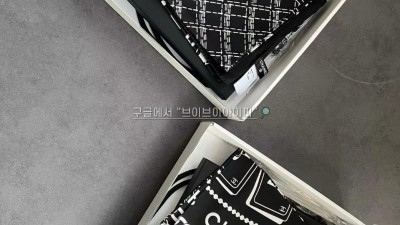 샤넬 CHANEL 24P 실크 스퀘어 스카프 [사이즈] 90*90cm @ 100% 실크 검수사진