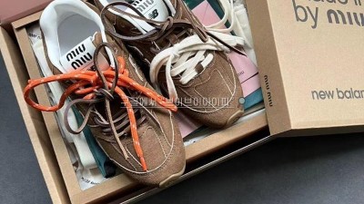 미우미우 X 뉴발란스 530 스웨이드 메쉬 스니커즈 시나몬 검수사진 #차차샵