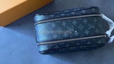 루이비통 돕 키트 모노그램 이클립스 파우치 토일레트리 백 M46354 검수사진 #마루(듀티프리)