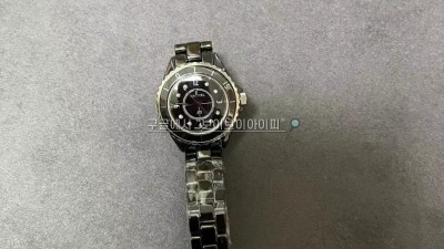 샤넬 J12 블랙 세라믹 33mm 여성용 8포인트 다이아 다이얼 오토메틱 검수사진