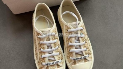 디올 여자 스니커즈 워크앤 플랫폼 오블리크 골드 톤 메탈릭 KCK385OBL S49K 검수사진