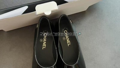 샤넬 25C 크루즈 페이던트 로퍼 에나멜 플랫슈즈 모카신 카프스킨 블랙 G46194 35~40 검수사진