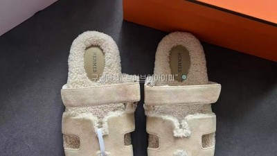 에르메스 HERMES 시어링 시프레 샌들 슬리퍼 35~41 검수사진