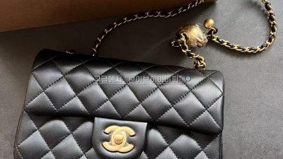 샤넬 골드볼 뉴미니 램스킨 블랙 금장 AS1787 [사이즈] 12x20x6cm 검수사진 #지존샵