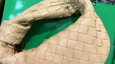 비비샵 보테가베네타 Bottega Veneta 조디백 미니 검수사진