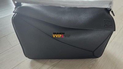 신공장 로에베 퍼즐백 미듐
