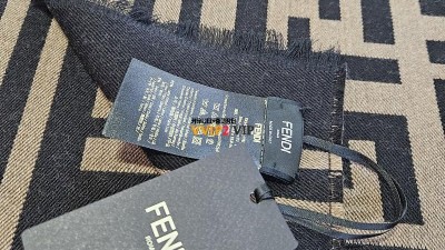 펜디 울실크 머플러