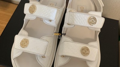 벨크로샌들