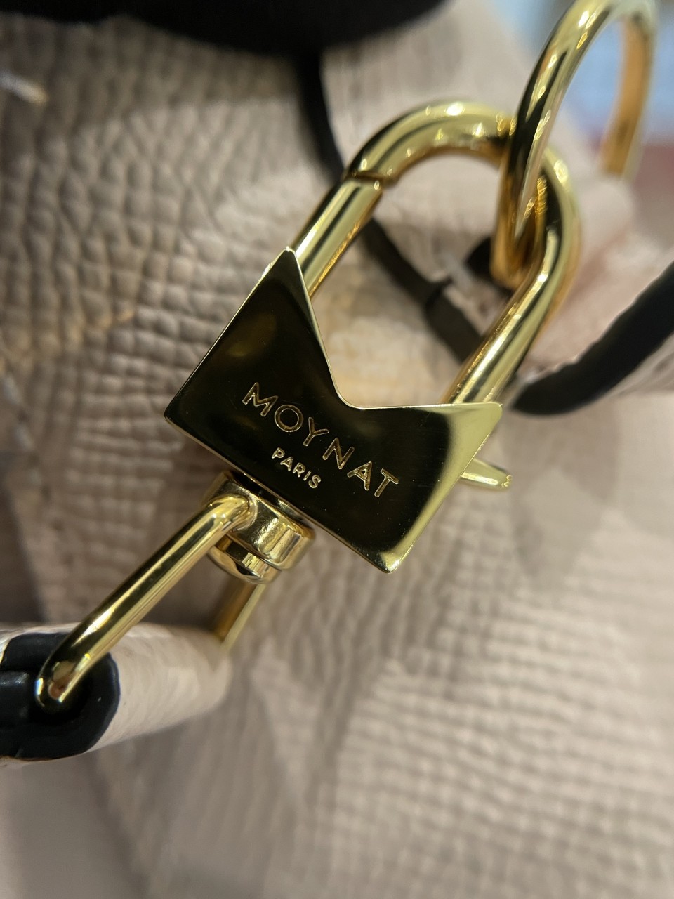 모이나 MOYNAT 가브리엘 Gabrielle 미니 SIZE 20*16cm ☆☆☆☆☆ #신공장