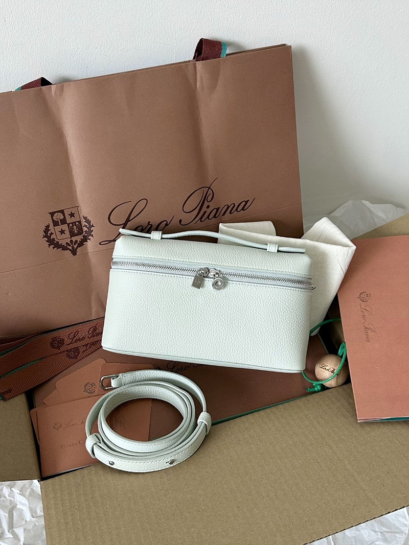 로로피아나 Loro piana 엑스트라 포켓 파우치 L19 SIZE 19*11*6.5cm ☆☆☆☆☆