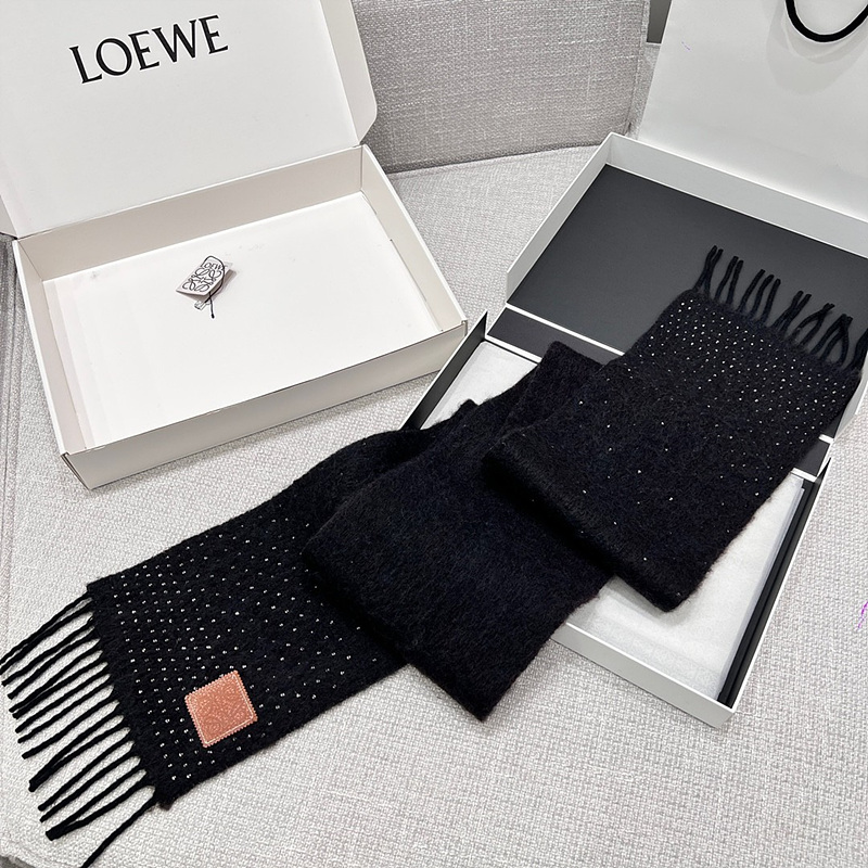 로에베 LOEWE 아나그램 머플러 스카프 SIZE 185*23cm ※ 모헤어 50% + 울 48% + 폴리 2% ☆☆☆☆☆