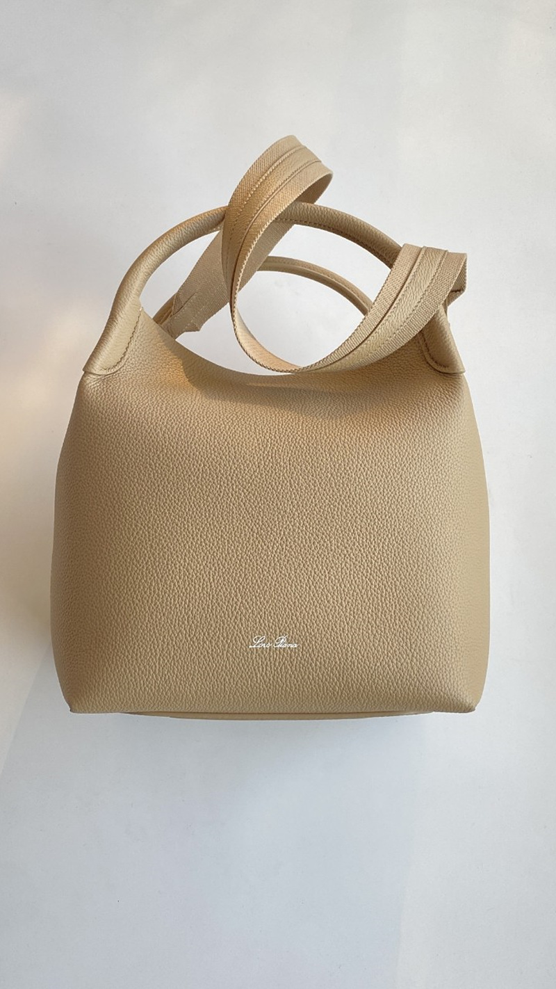 로로피아나 Loro Piana 베일백 라지 28*36*22cm ☆☆☆☆☆ #티무역