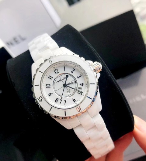 샤넬 CHANEL J12 시계 33mm @ 스위스쿼츠무브먼트 + 다이아몬드세팅 + 자개아님X #신공장