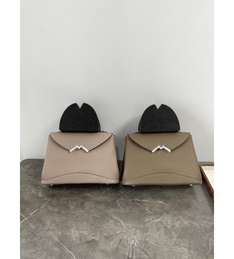 모이나 MOYNAT 가비 핸드백 SIZE 26*17*10cm ☆☆☆☆☆ @ 이탈리아 토리옹 송아지가죽 #vvip공장