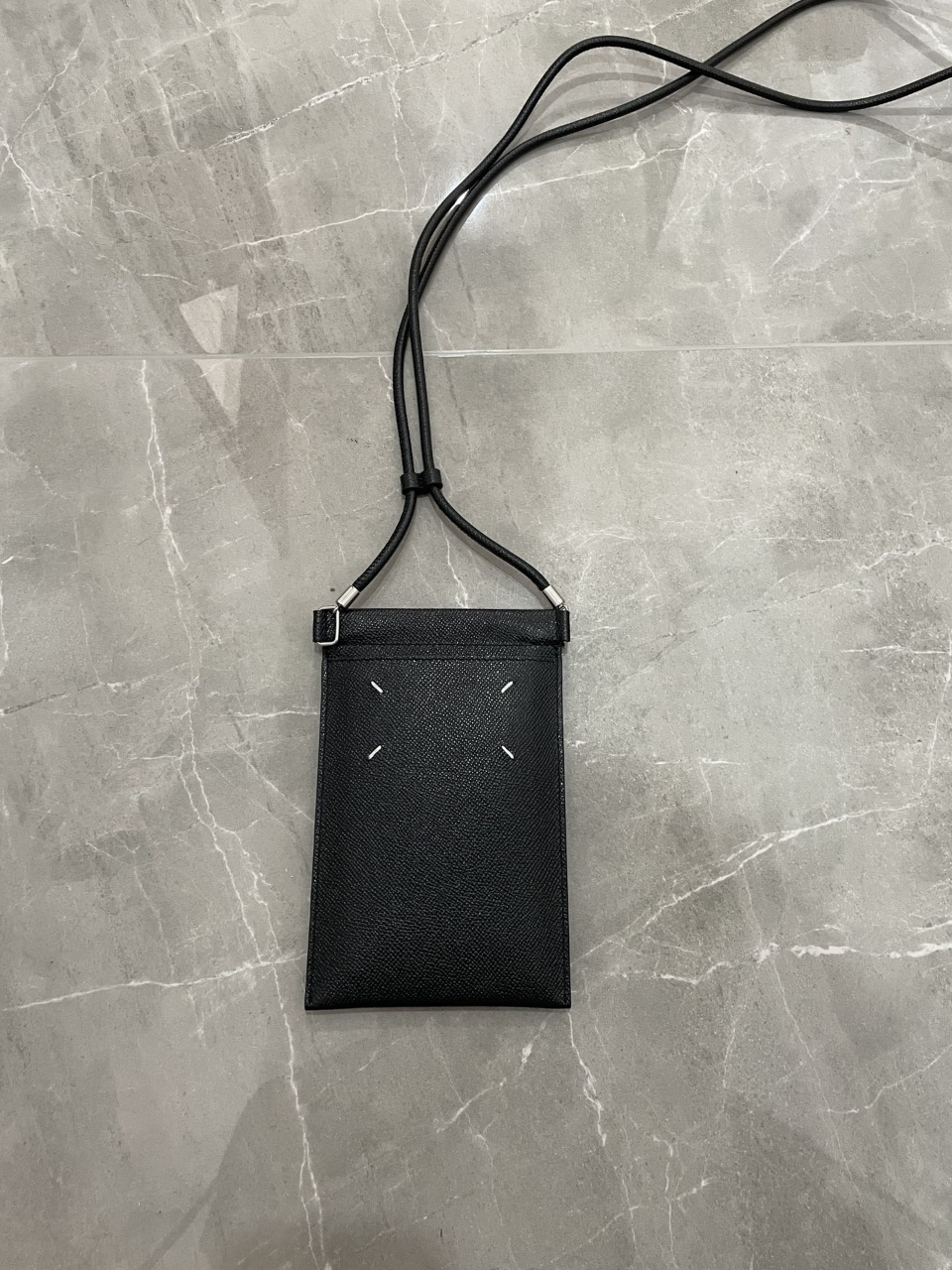 메종마르지엘라 Maison Margiela 폰 파우치 슬레이트 블랙 ☆☆☆☆☆ #vvip공장