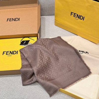 펜디 FENDI FF로고 스퀘어 자카드 숄 스카프 SIZE 140*140cm @ 울 45% + 실크 45% + 폴리아미드 10% ☆☆☆☆☆
