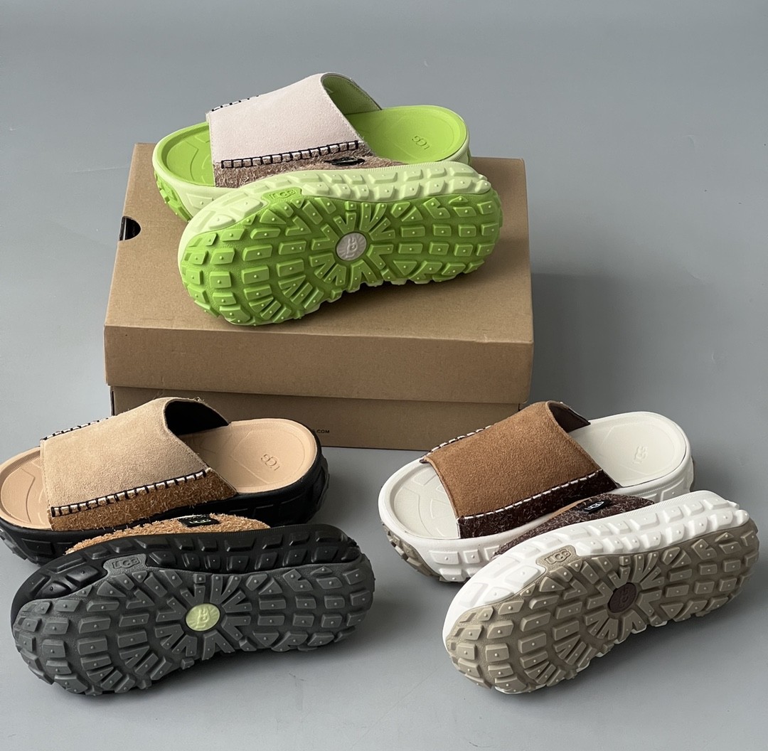 UGG 플랫폼 스웨이드 뮬 (벤처 데이즈 슬라이드) SIZE 35~39 @ 굽 6cm ☆☆☆☆☆
