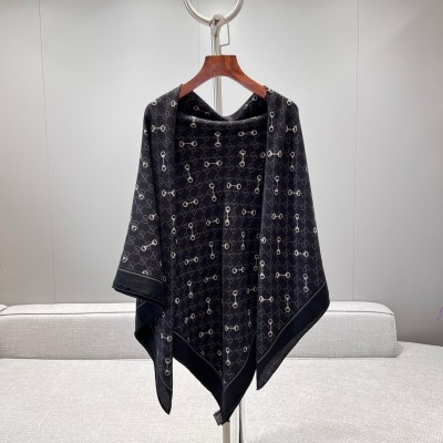 구찌 GUCCI 쉐입 스카프 GG 프린트 홀스빗 실크 까레 [사이즈] 135x135cm @ 캐시미어 70% + 실크 30% #극치샵