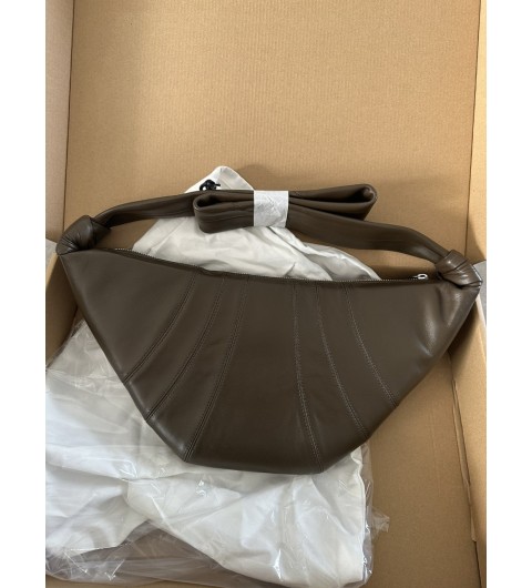 르메르 크루아상 범백 다크올리버 스몰 BG0001 LL095 501 (남여공용)