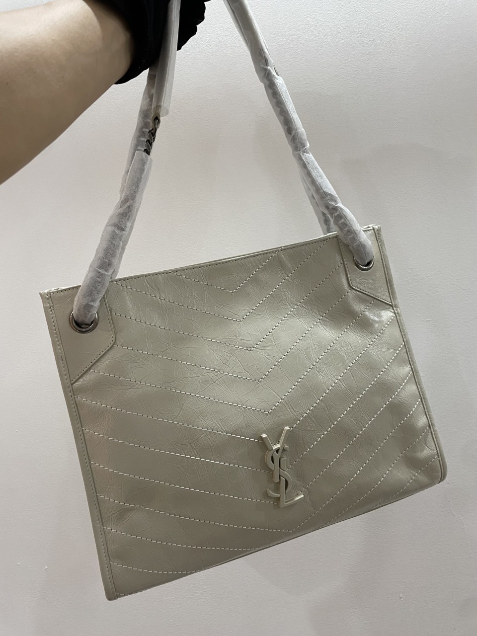 생로랑 빈티지 니키 미디움 쇼퍼백 5779990EN049207 2컬러 33x27x11.5cm #vvip공장