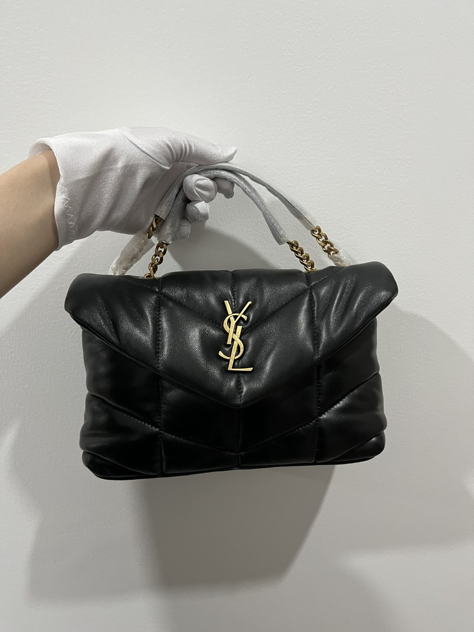 생로랑 모노그램 루루 푸퍼백 미니 블랙 620333 1EL07 1000 23x15.5x8.5cm #vvip공장