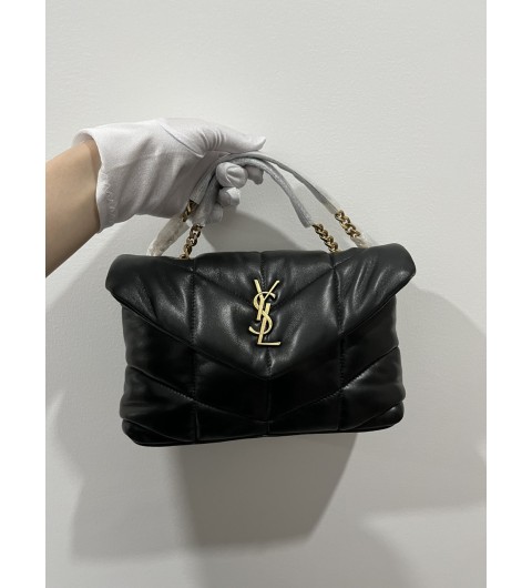 생로랑 모노그램 루루 푸퍼백 미니 블랙 620333 1EL07 1000 23x15.5x8.5cm #vvip공장