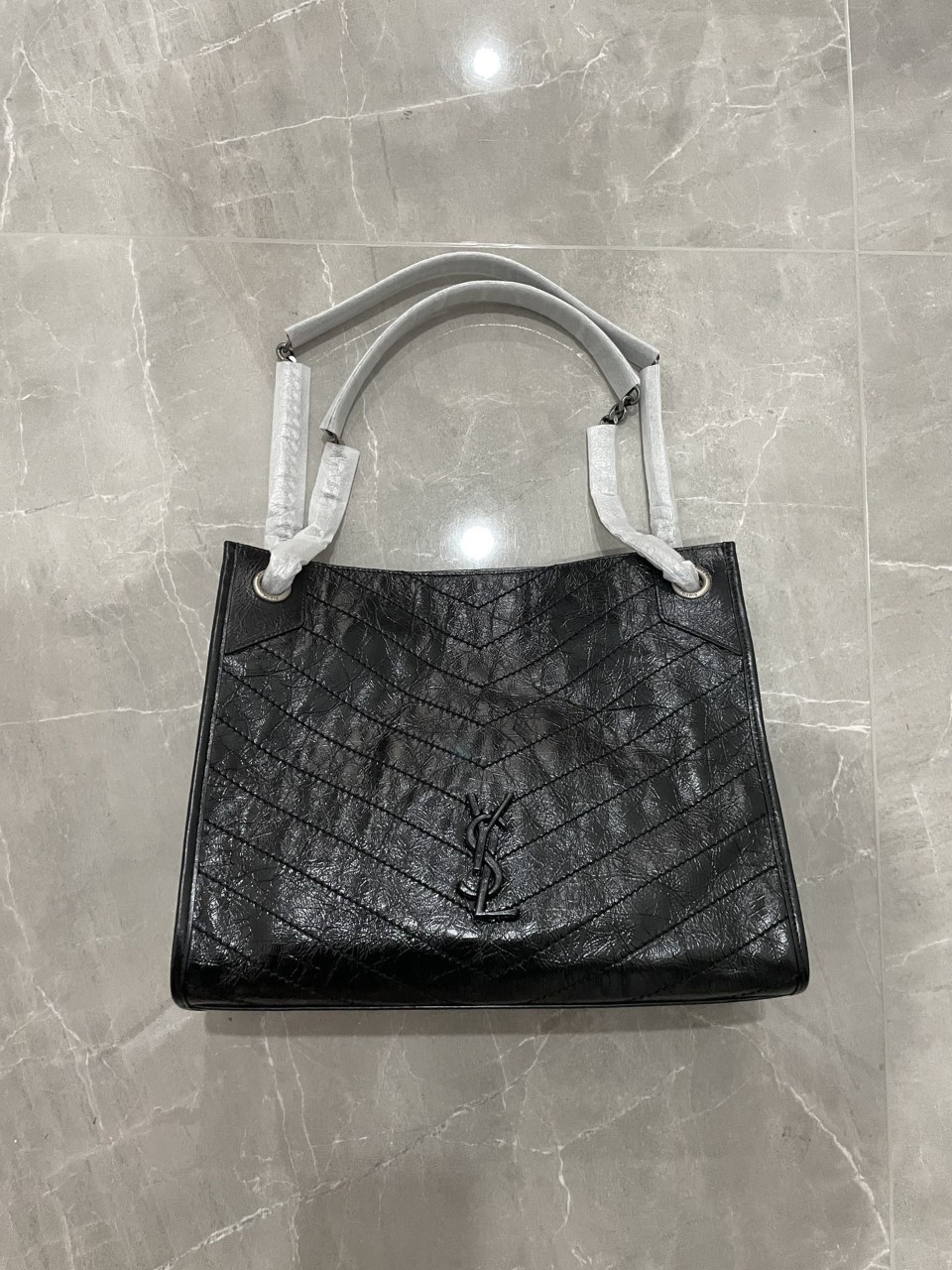 YSL 생로랑 빈티지 가죽 니키 쇼핑백 블랙 577999 0EN04 1000 #vvip공장