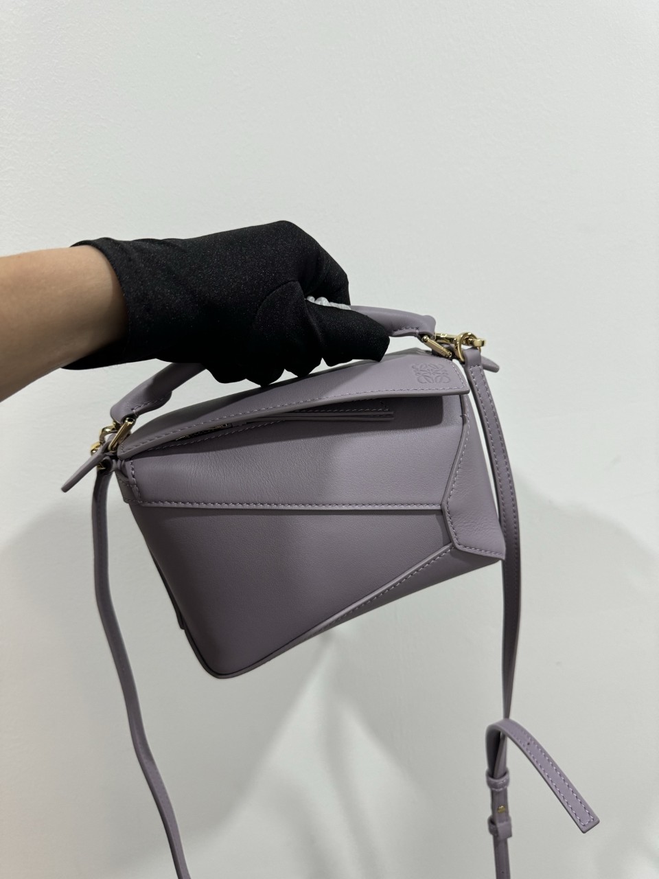 로에베 Loewe 퍼즐 미니 가죽 숄더백 오리지널 가죽 라벤더 퍼플 18x12.5x8cm #vvip공장
