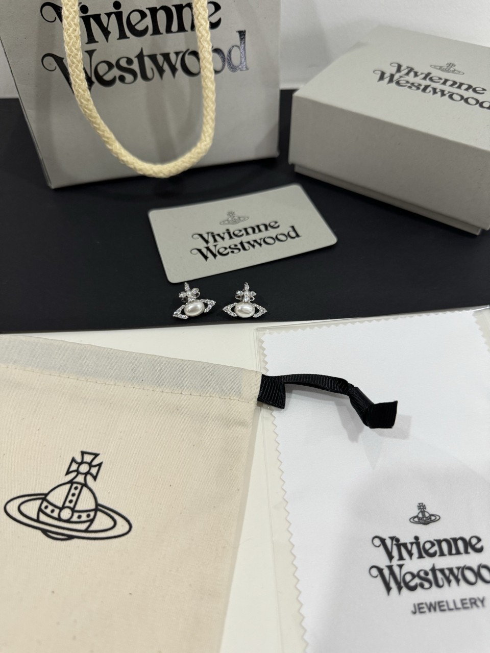 비비안웨스트우드 VIVIENNE WESTWOOD 진주 이어링 귀걸이
