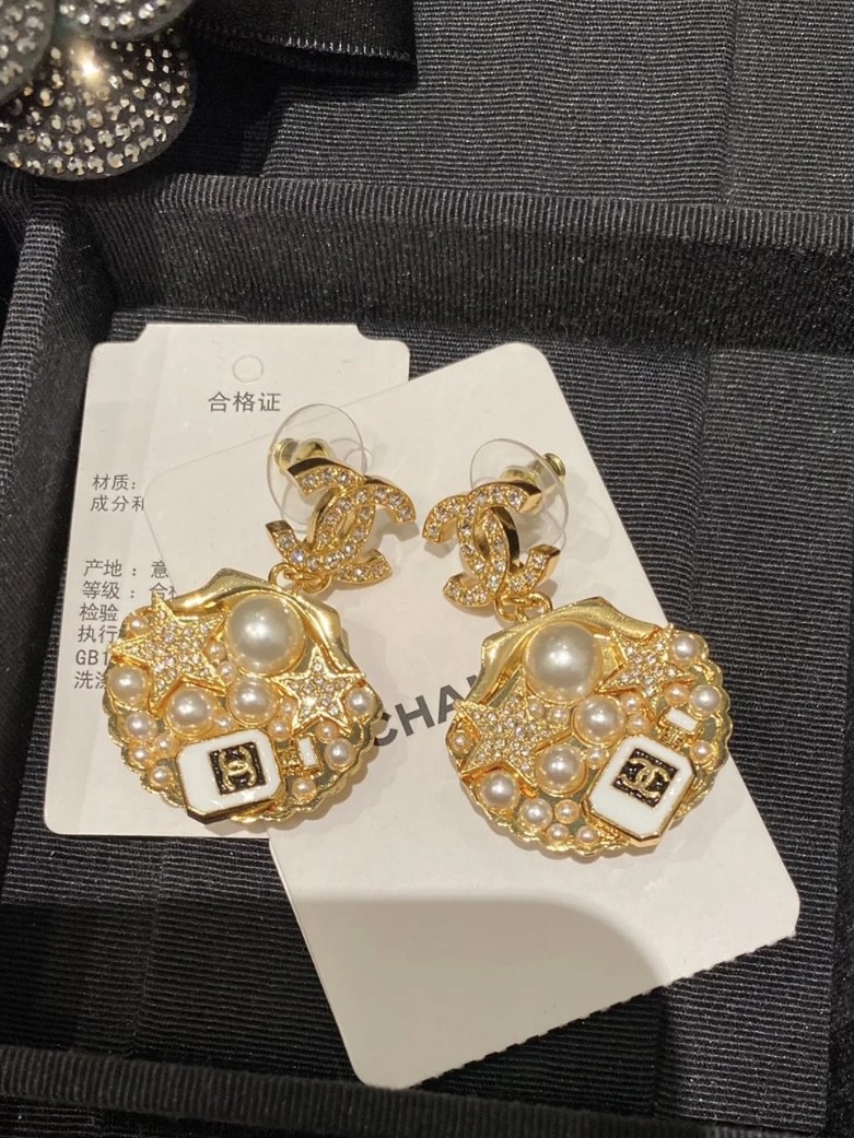 샤넬 CHANEL CC로고 진주 스타 이어링 귀걸이