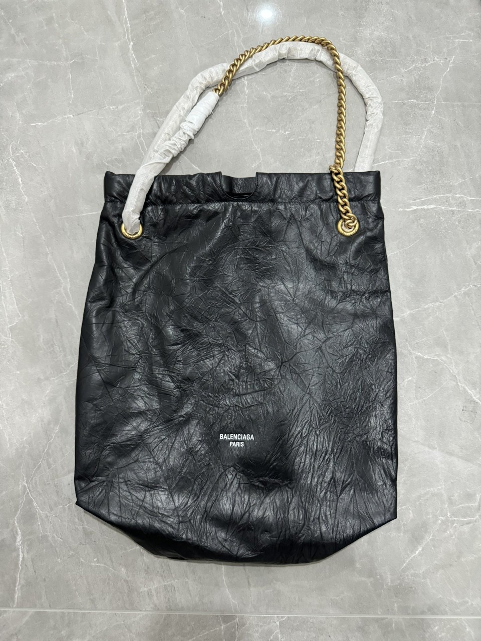 BALENCIAGA 발렌시아가 크러쉬 미디움 숄더백 블랙 742941210IT1000 39x46x14cm #브이브이아이피공장