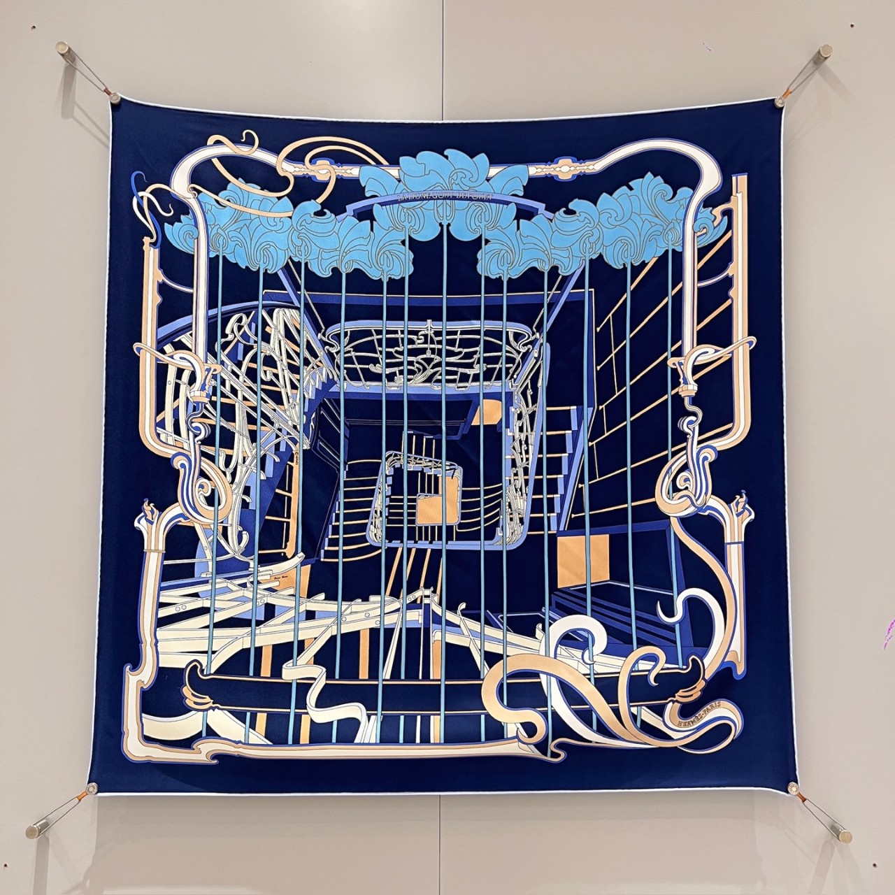 에르메스 La Ligne Coup de Fouet 스카프 90 90x90cm 100% 실크
