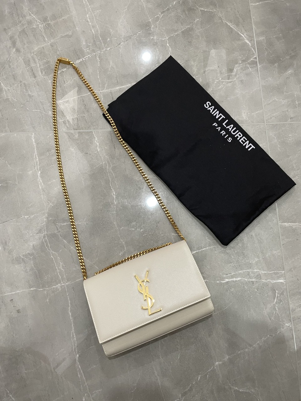 생로랑 케이트 체인백 스몰 469390 모노그램 사첼백 KATE 20x11.5x4cm #브이브이아이피공장